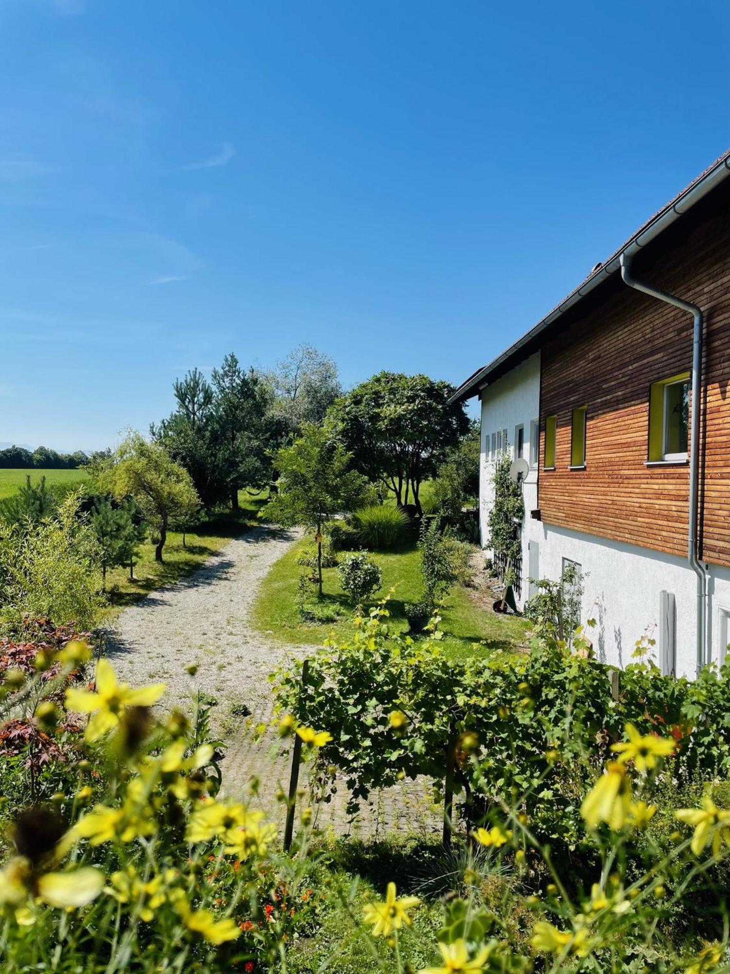 Natur-Retreat Am Leitgeringer See Tittmoning Bagian luar foto